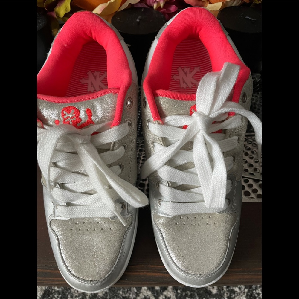 Zoo York leather tennis shoes  NWOT